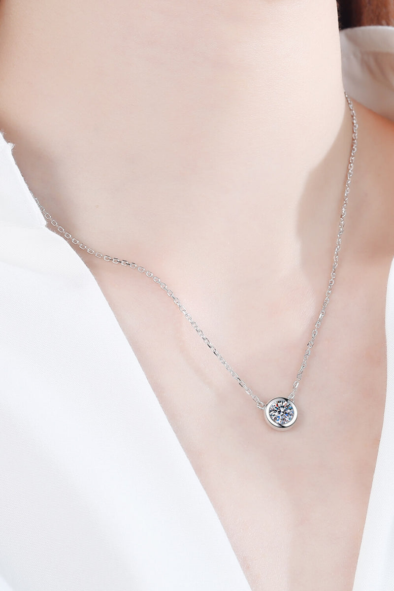 Moissanite Round Pendant Chain Necklace Trendsi